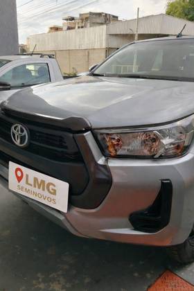 TOYOTA HILUX 2.8 D-4D TURBO DIESEL CD POWER PACK 4X4 MANUAL